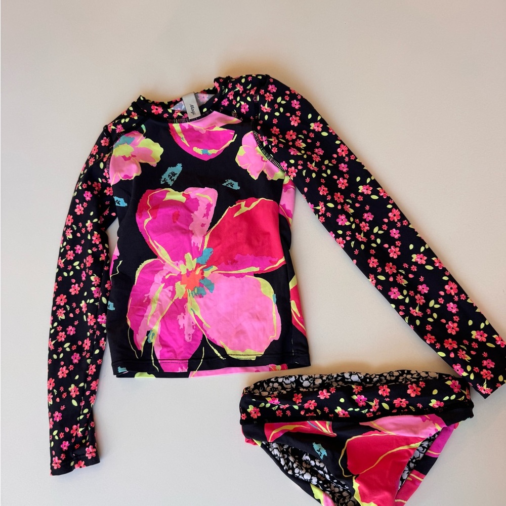 Maaji 4T girls Rash guard set - Black and Pink Floral
